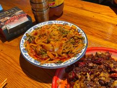 -柴窝堡22号辣子鸡·传承新疆菜