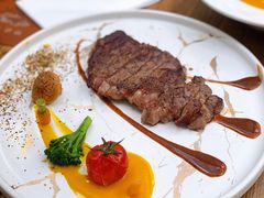 澳洲和牛西冷牛排（M6）-Golden Lily河内巴黎法越料理餐厅(建国西路店)