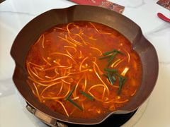 -毛辣果·贵州红酸汤牛肉火锅(西单店)