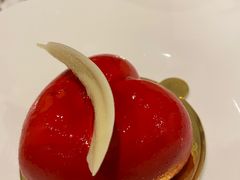 -武汉世茂希尔顿酒店·汇·全日餐厅