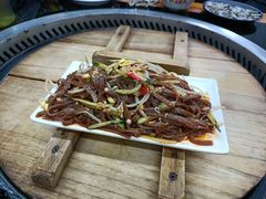 -哈尔滨烧烤·山河村铁锅炖(交大店)