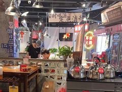 -萍姐火锅·公路夜市(武汉首店)