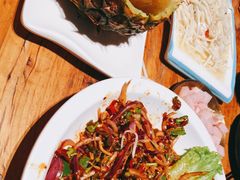 -老滇山寨•云南特色菜•地方菜•民族风情歌舞表演(金碧店)