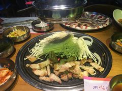 -老炉家木炭烤肉(长江国际店)