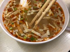 小馄饨-黄阿姨锅贴大王(万航渡路店)