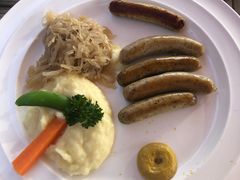 -LENBACH兰巴赫西餐啤酒坊(大连东港店)