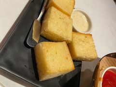餐前面包-巴罗萨澳洲滚石牛排(万达广场店)
