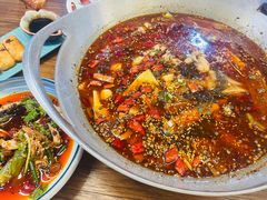 沸腾酸汤蛙-靓蛙馆