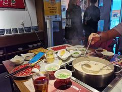 -尚尚仙·酸汤猪手·猪肚鸡火锅(华联万柳购物中心店)