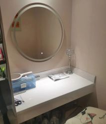 -咪咪专业脱毛连锁机构