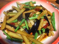 -老三样·美食研究中心(世贸路店)