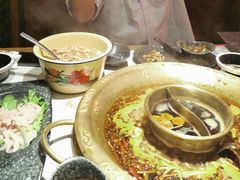 -哥老官重庆美蛙鱼头(虹口龙之梦店)