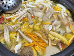-菌之家·专业纯野生菌火锅·特色炒菌