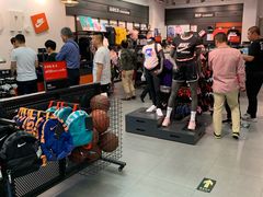 -NIKE北京马连道换季优惠店