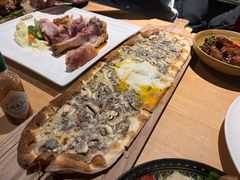-LENBACH兰巴赫西餐啤酒坊(大连东港店)