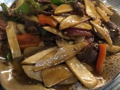芒果炒牛肉-纳兰傣雀傣味餐厅