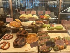 -RUXU入续糖水铺与包(卓悦中心店)