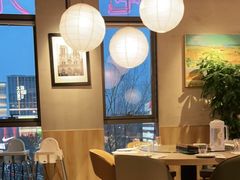 大堂-日进一片海.生腌海鲜火锅.宵夜烧烤(三里屯总店)