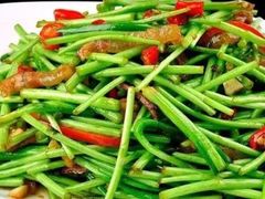 梨蒿腊肉-姚氏鱼馆土家菜