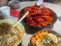 -巴厘龙虾·榜首油焖大虾(音乐学院·沿江酒馆店)