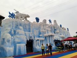 -圣名游乐城冰雪大世界