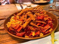 -SISTERS BAR RESTAURANT川意酒馆(嘉善老市H楼店)