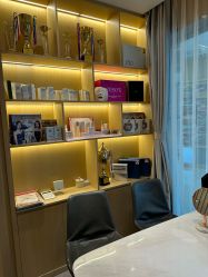 -香港倾城国际·美容美体中心