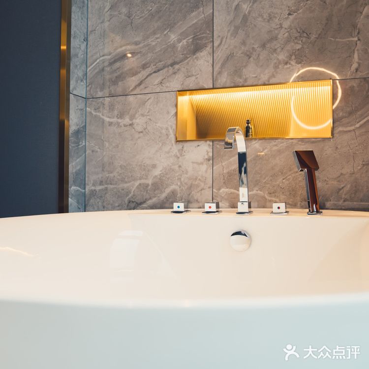 走进肖战心中的江湖——重庆