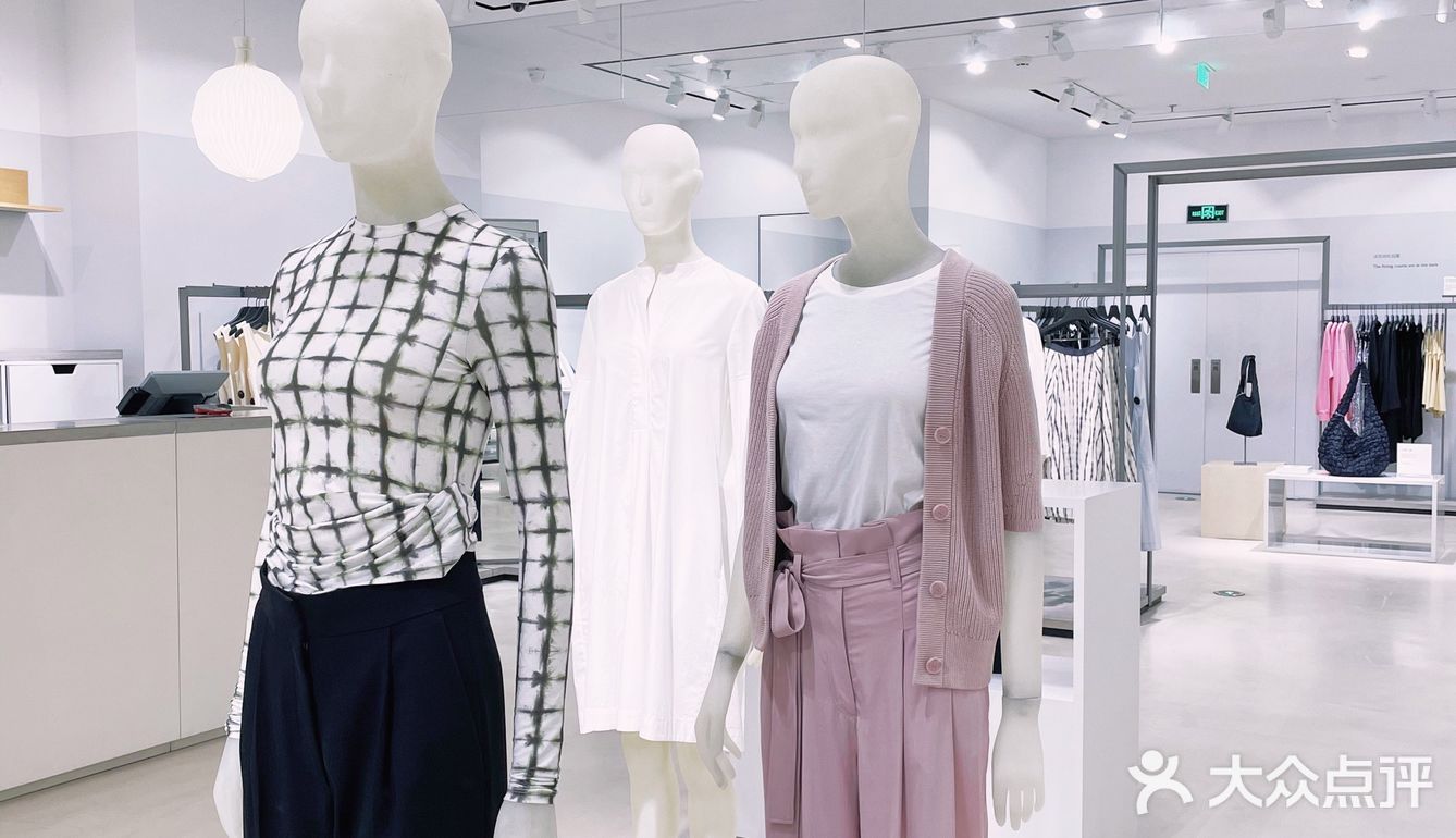 cos极简风|当全身上下只有一个颜色时