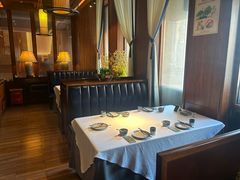 -八府香鸭·啫啫煲(华山路店)