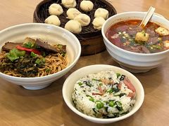 -佬钱湾仔(衣裳街店)