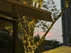 -VERIE BAKEHOUSE