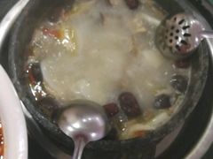 -南渝食府.墨脱石锅松茸鸡