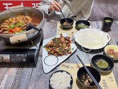 -刘姐啤酒鱼民族演艺餐厅(阳朔美食抗战路店)