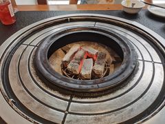 -阿山卓·野生菌火锅·纳西火塘烤肉