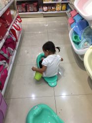 -爱婴室(上海齐河路店)
