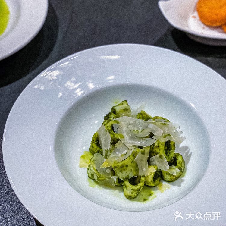 中西合璧，这家学院派西餐厅太有腔调！