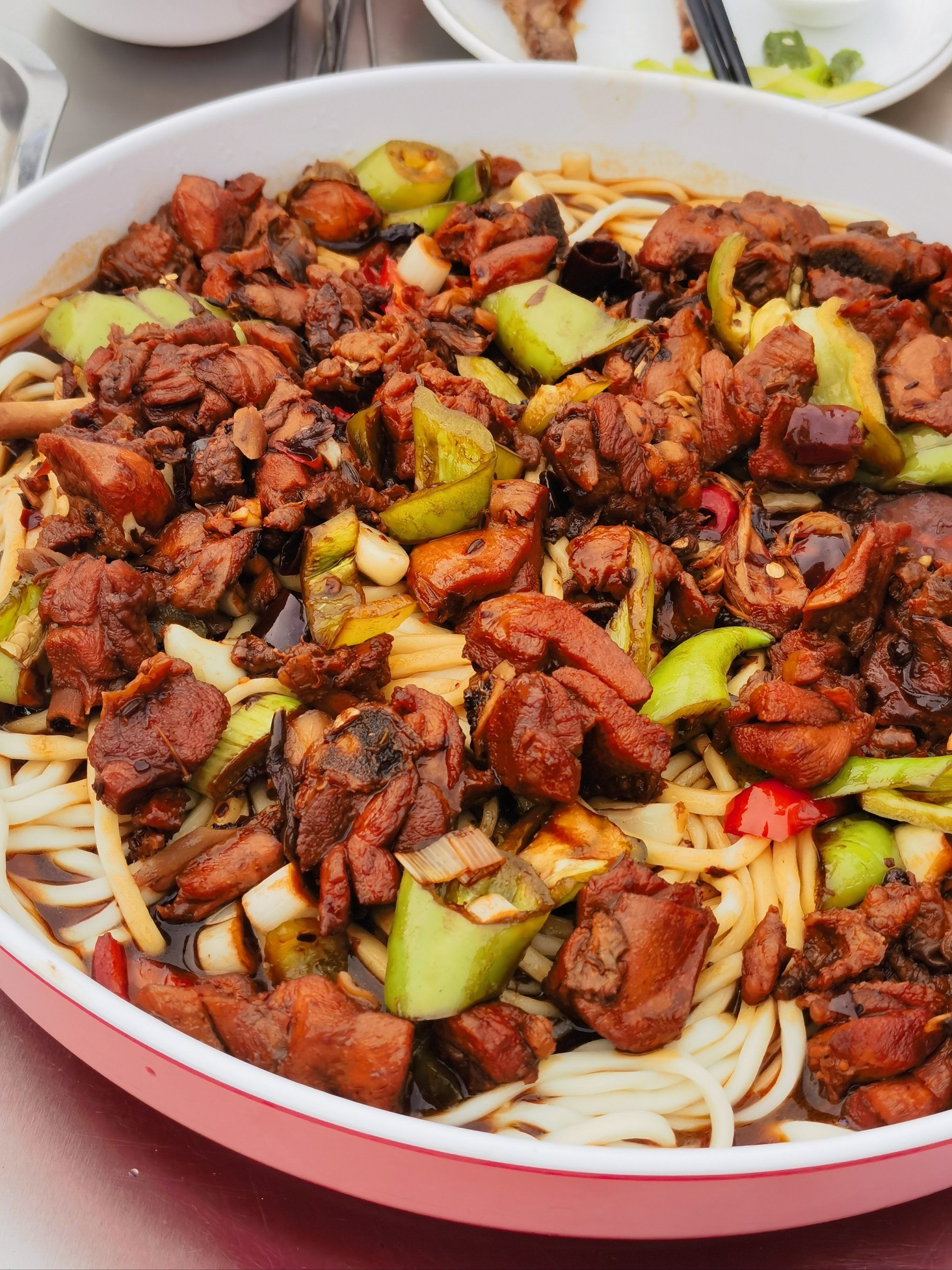 辣子鸡盖面