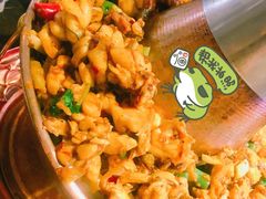 -巴四老城区炭火蛙锅(张江店)