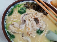 招牌黄鱼面-明呈黄鱼面馆(斜土路店)