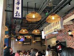 大堂-炉小二铜锅牛蛙•川湘菜(三里屯店)