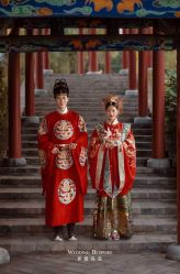 -喜爱高定婚纱摄影