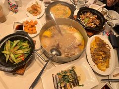 -肥仔文澳门猪骨煲(南京西路店)