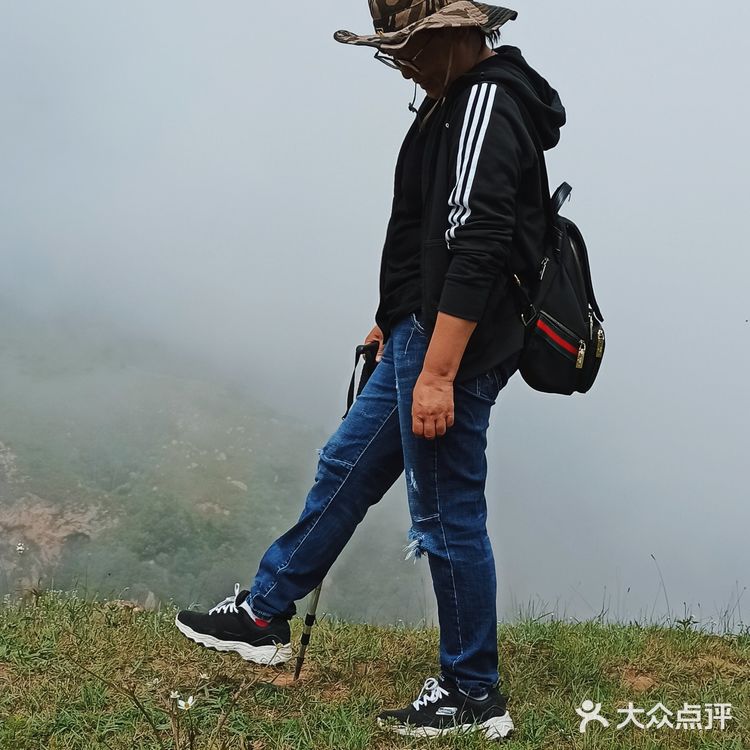 一脚踏两省的跑泉厂村