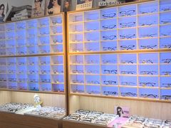 -天空之镜眼镜店蔡司依视路配镜授权零售店(望京颐堤港店)