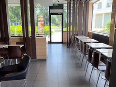 -麦当劳(常山服务区得来速店)