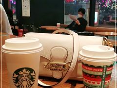 -星巴克(西安曲江银泰店)