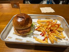 -HUZI虎滋精酿餐吧(京西大悦城店)