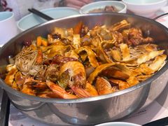 -黄记煌三汁焖锅(新佳丽江汉路店)