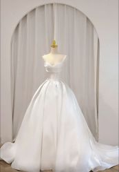 -HANSA韩纱婚纱礼服设计师集合店